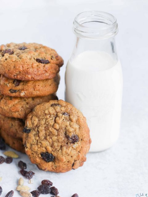 oatmeal raisin cardamom cookies recipe | Milk and Cardamom