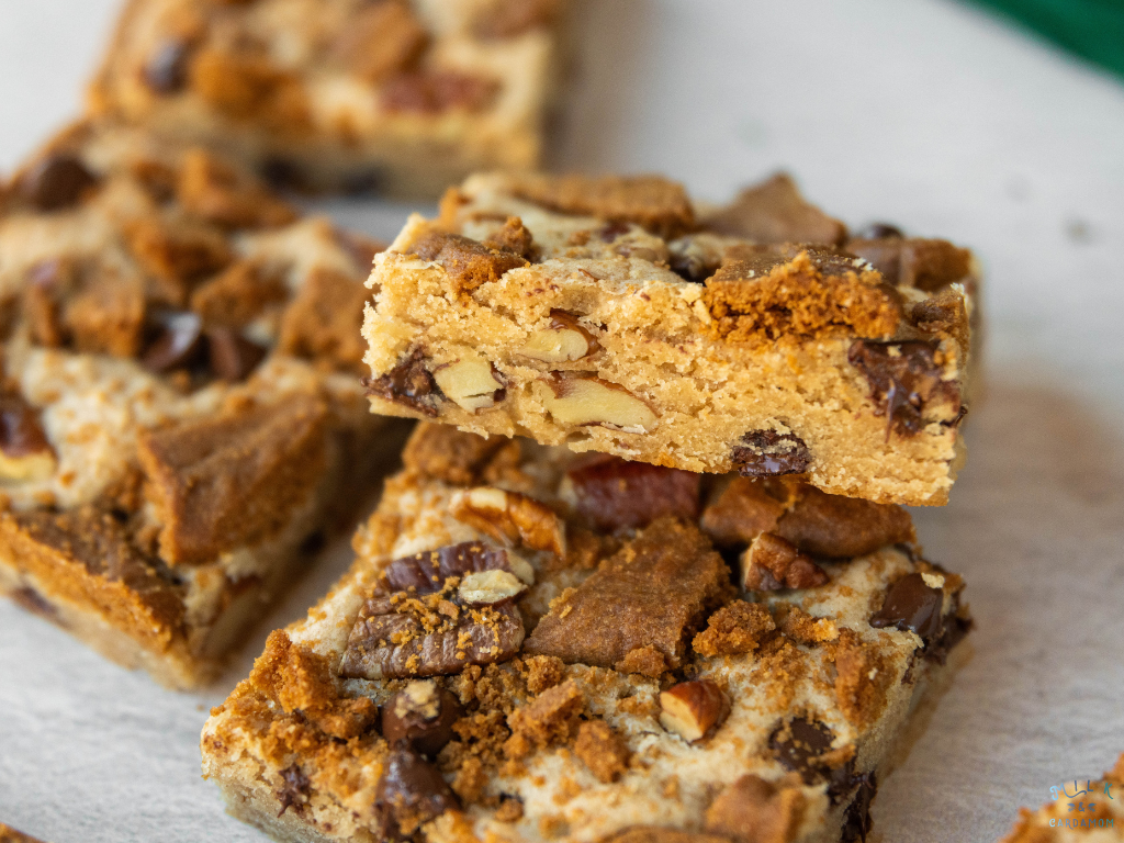 Pecan Biscoff Blondies | Milk & Cardamom